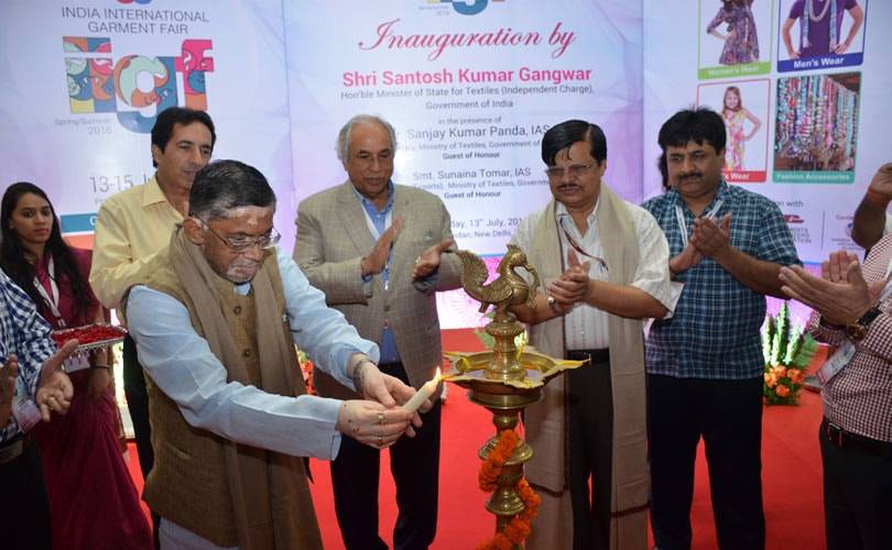 Textile Minister inaugurates 55th IIGF in New Delhi