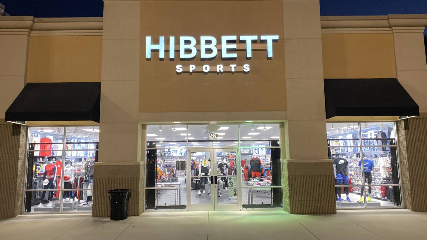 Hibbett Sports opens new store in California
