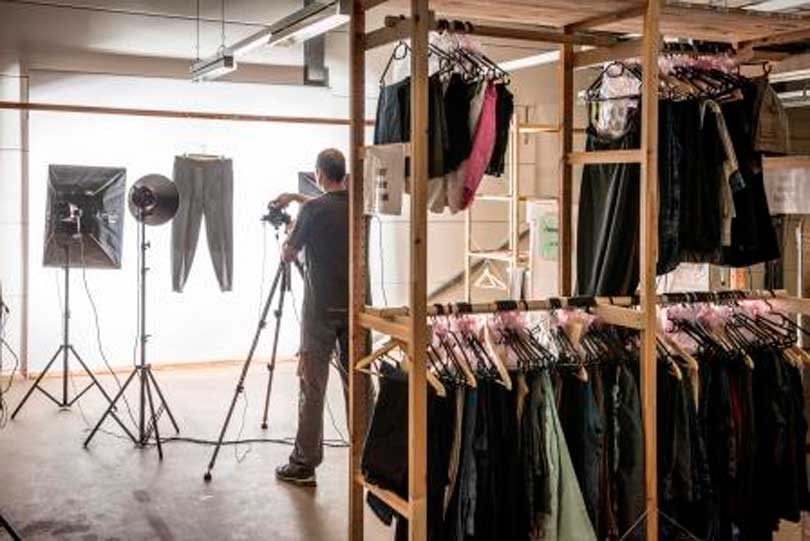 Momox: Making millions with second-hand clothing Momox: Making millions with second-hand clothing