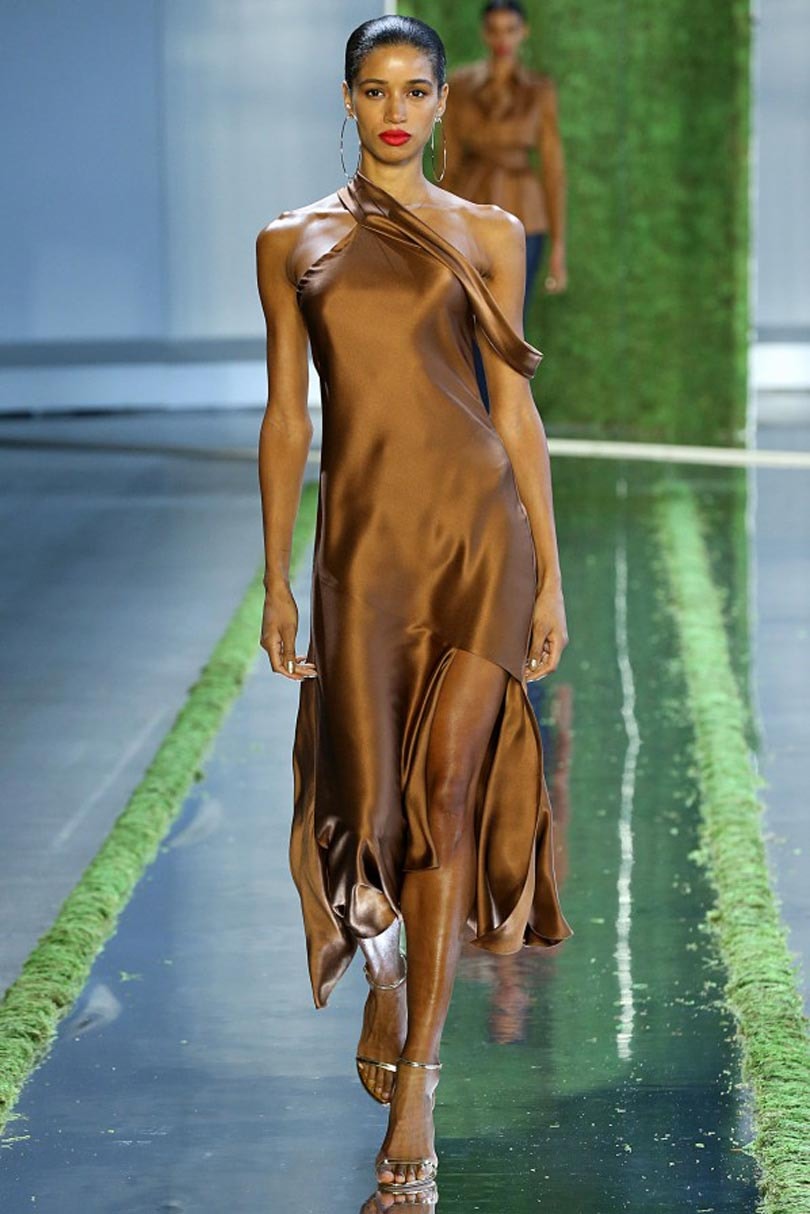 Spotted on the NYFW catwalk: Pantone’s “empowering” colors Spotted on the NYFW catwalk: Pantone’s “empowering” colors