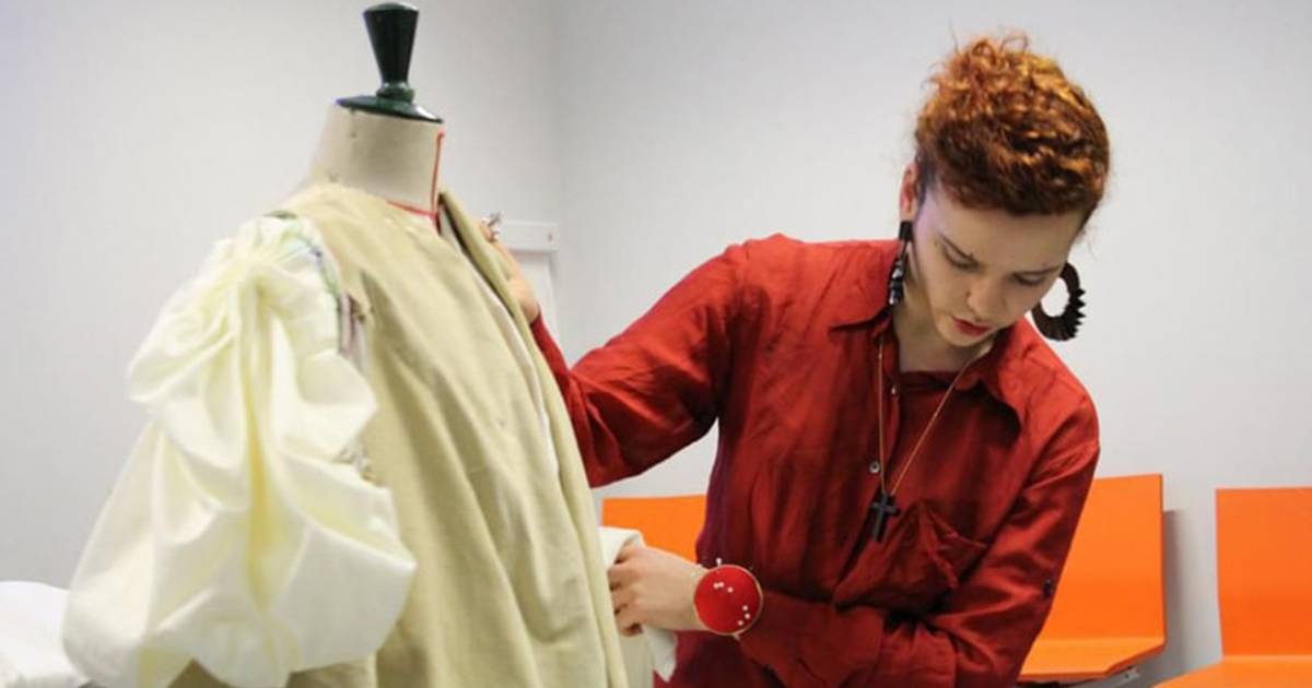 De la mode. ESMOD В Москве. Institut Français de la Mode, Франция. ESMOD (L'ecole supérieure des Arts et techniques de la Mode), Франция. ESMOD Paris стоимость обучения.